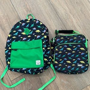 Vaschy dinosaur boys back and matching lunch box. Excellent condition.